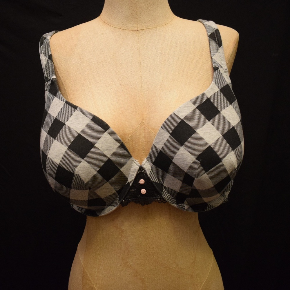 Cacique plaid bra size 42DD Underwire